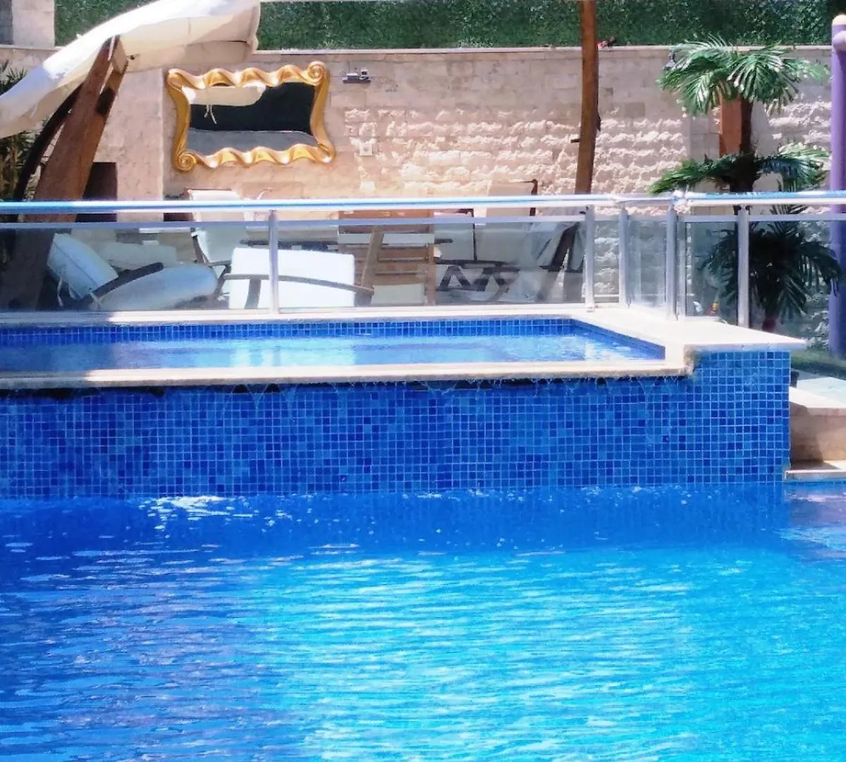 Cesme Villa Oender